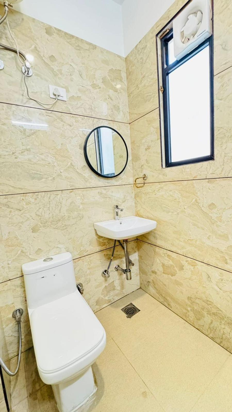 Hotel Ashram View Just 10 Minute Away Form Nizamuddin Railway Station New Delhi Exterior photo